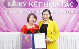Giám đốc Hải Yến ký kết mở Spa Cerabe tại Tuyên Quang