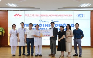 Morinaga Nutritional Foods Việt Nam tặng quà người bệnh đang điều trị tại Bệnh viện đa khoa tỉnh Phú Thọ