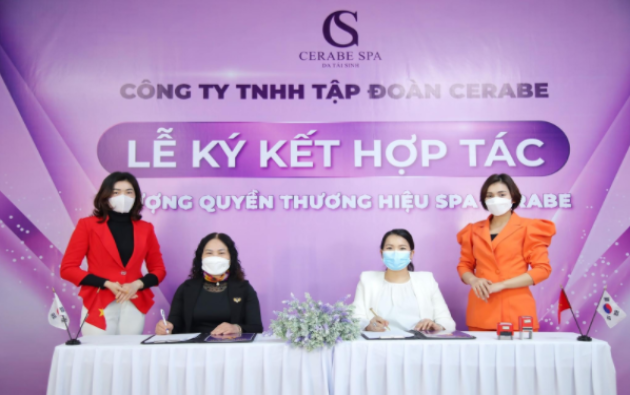 Lễ kí kết hợp tác toàn diện giữa Chuỗi nhượng quyền thương hiệu Spa Cerabe và Chủ Spa Hà Thuý Nga